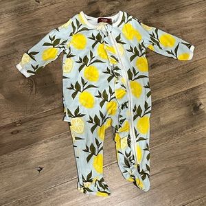 Baby 3-6 month Milkbarn lemon ruffle zipper onesie footie romper
